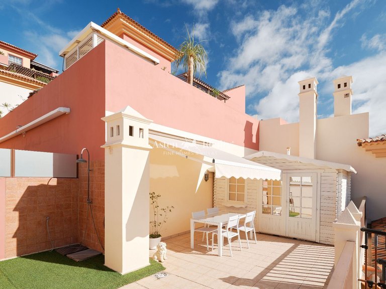 Penthouse for Sale in Playa Del Duque, Tenerife 8