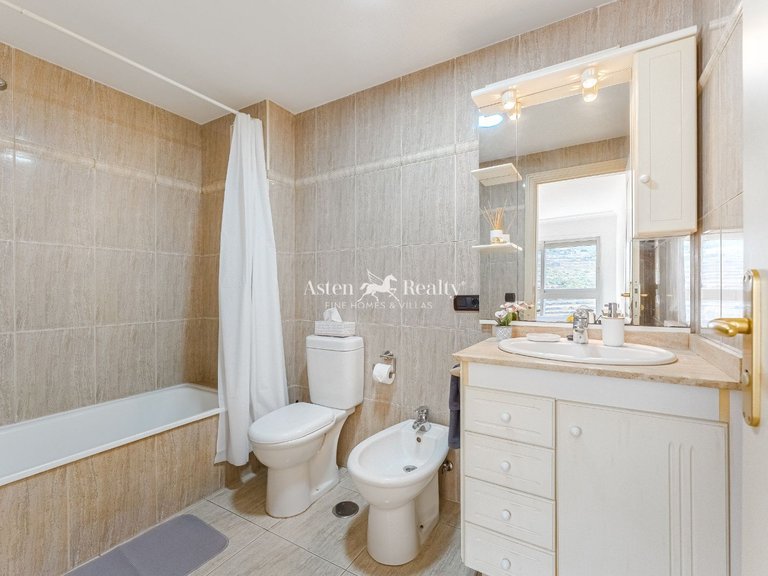 Apartment for Sale in Adeje, Tenerife 26