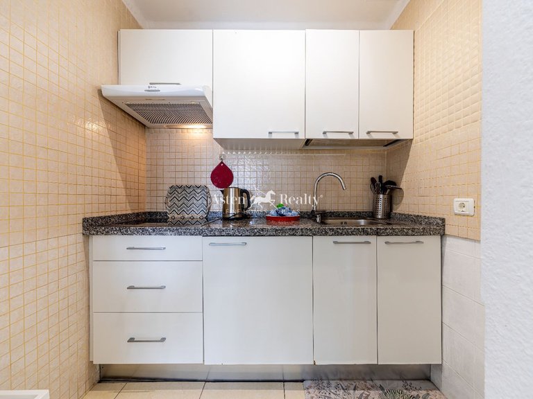 Apartment for Sale in Playa De Las Américas, Tenerife 11