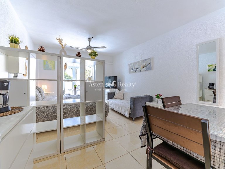 Apartment for Sale in Playa De Las Américas, Tenerife 12
