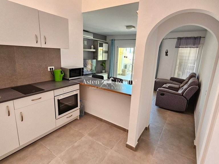 Villa for Sale in Golf Del Sur, Tenerife 8