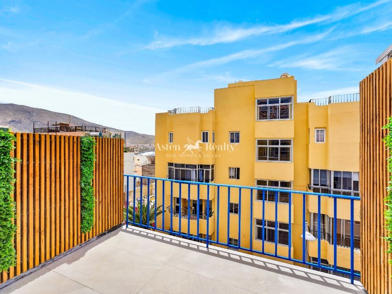 Penthouse for Sale in Los Cristianos, Tenerife 1