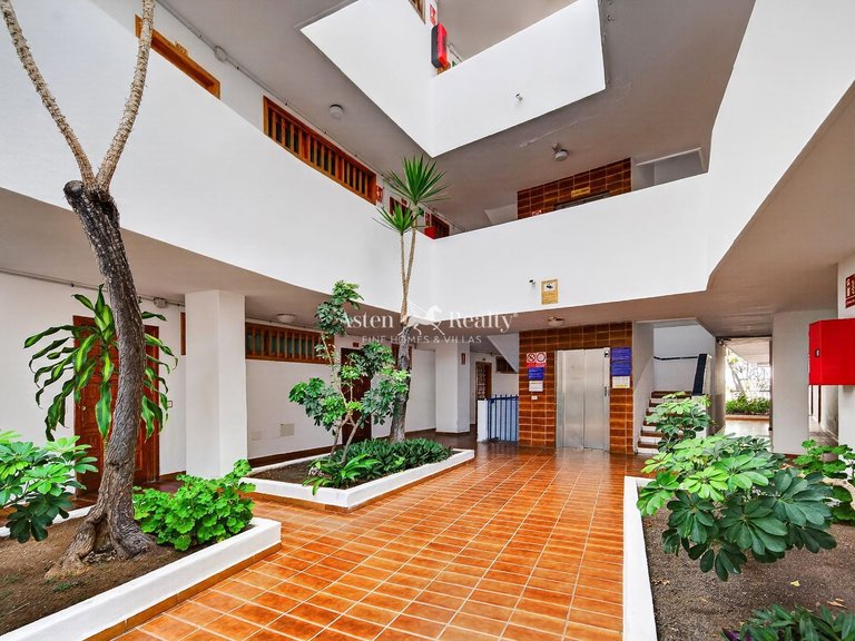 Apartment for Sale in San Eugenio Bajo, Tenerife 17