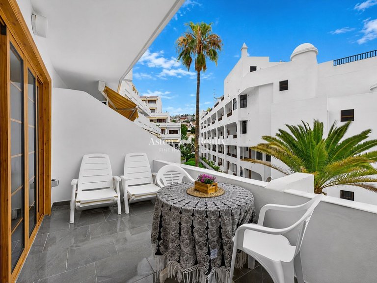 Apartment for Sale in San Eugenio Bajo, Tenerife 1