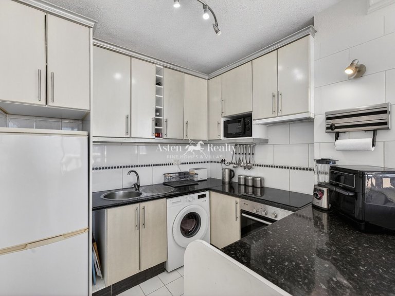 Villa for Sale in San Eugenio Alto, Tenerife 7
