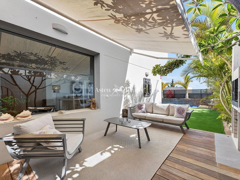 Villa for Sale in Chayofa, Tenerife 10
