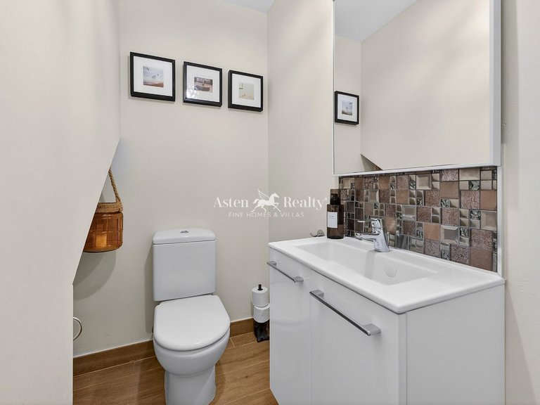 Villa for Sale in Chayofa, Tenerife 19