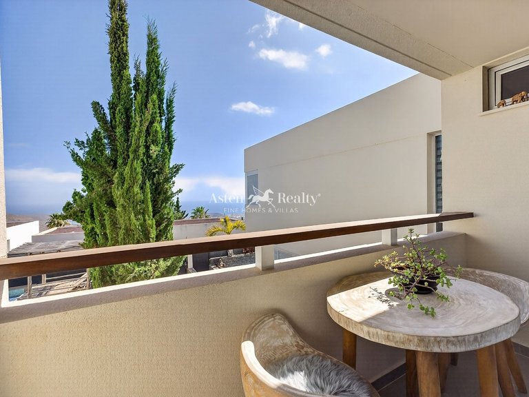 Villa for Sale in Chayofa, Tenerife 25
