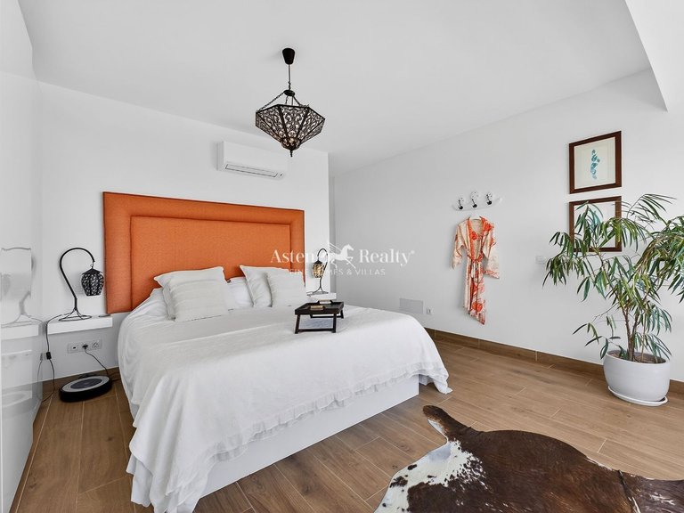 Villa for Sale in Chayofa, Tenerife 27
