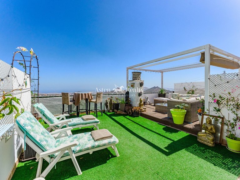 Penthouse for Sale in Valle De San Lorenzo, Tenerife 2