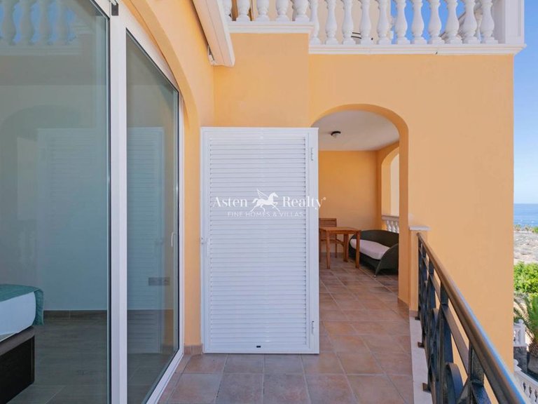 Apartment for Sale in Los Cristianos, Tenerife 5