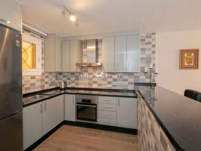 Apartment for Sale in Los Cristianos, Tenerife 13