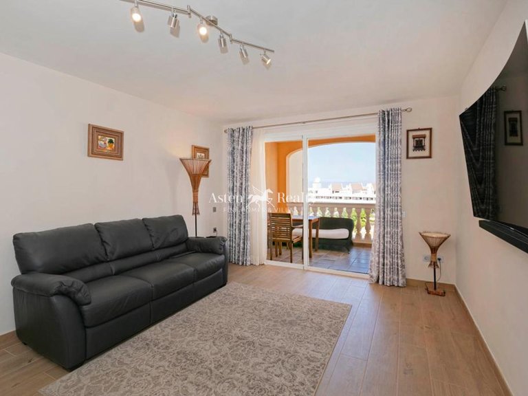 Apartment for Sale in Los Cristianos, Tenerife 7