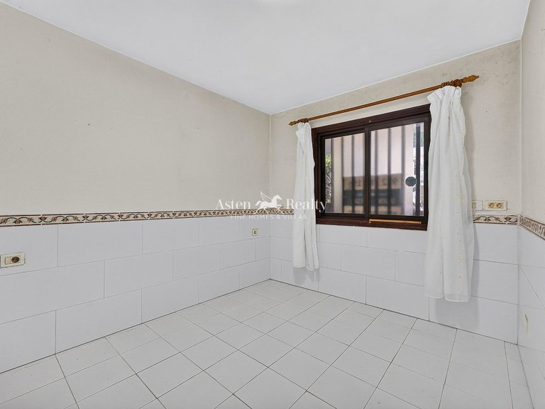 Apartment for Sale in Costa Del Silencio, Tenerife 6