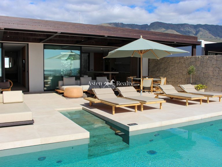 Villa for Sale in La Caleta, Tenerife 9