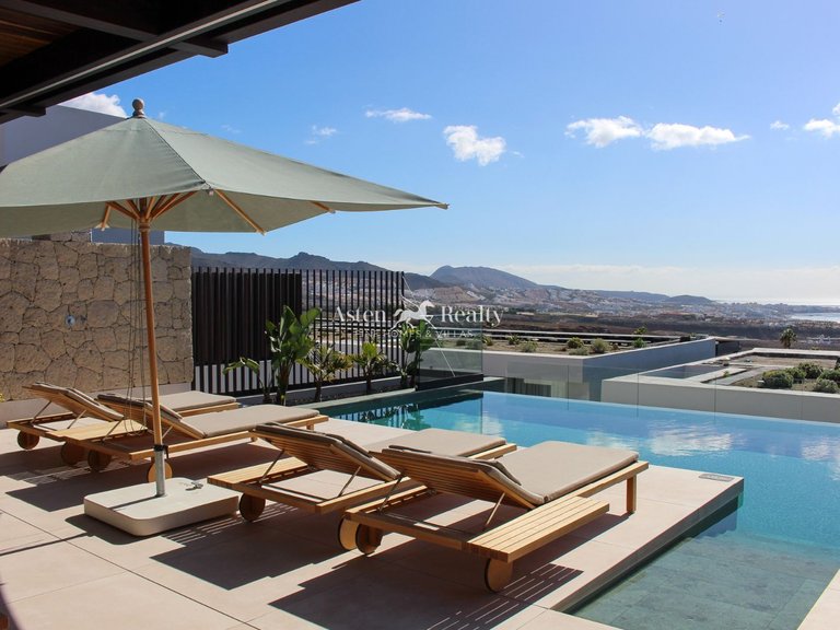 Villa for Sale in La Caleta, Tenerife 21