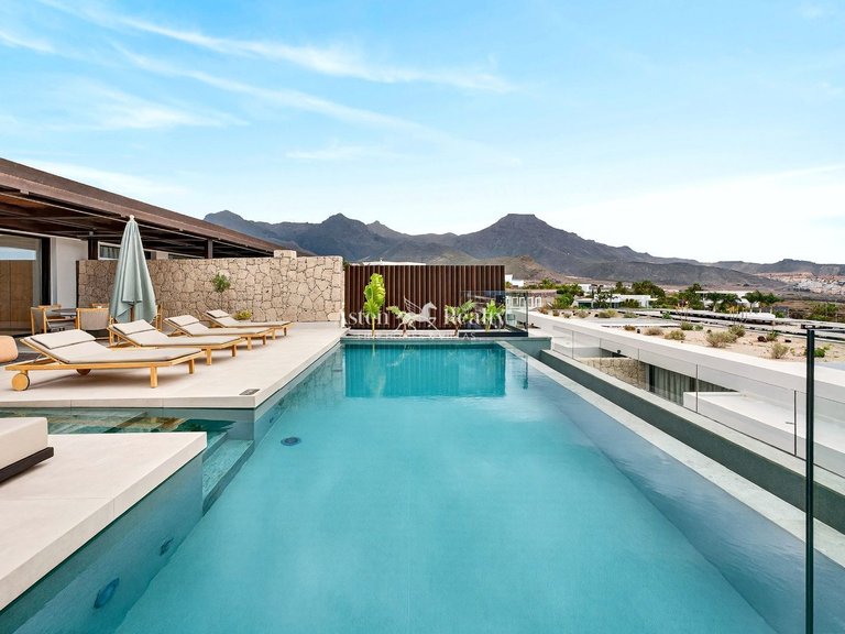 Villa for Sale in La Caleta, Tenerife 8