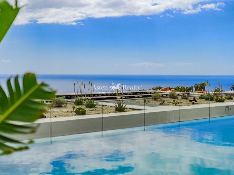 Villa for Sale in La Caleta, Tenerife 16