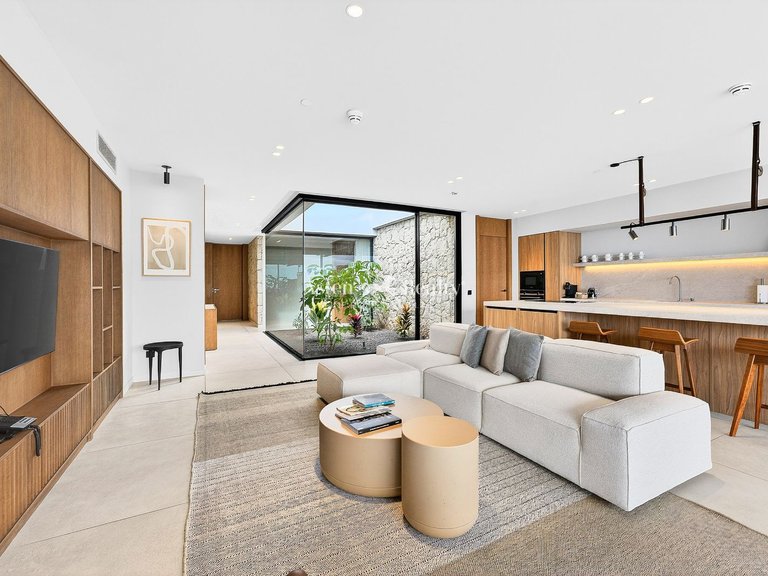 Villa for Sale in La Caleta, Tenerife 36