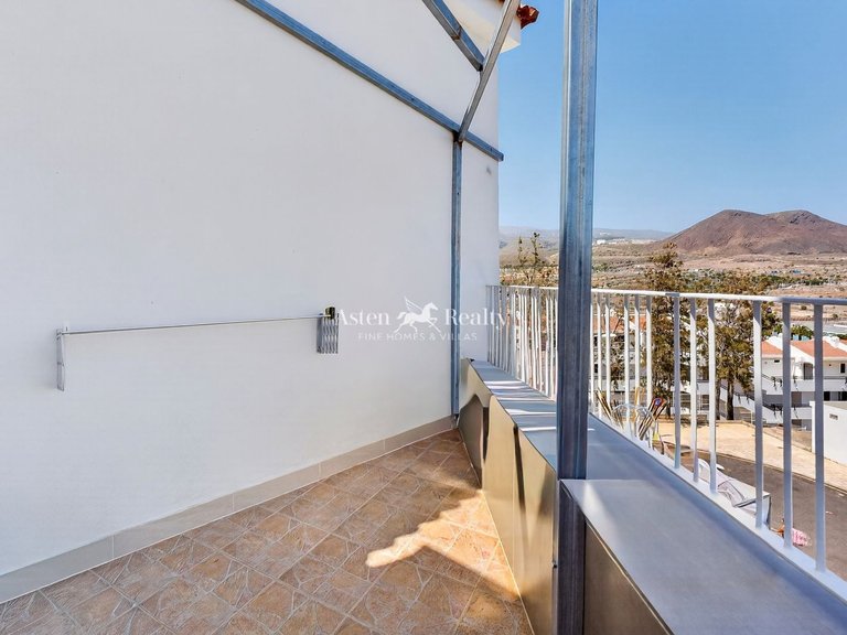 Apartment for Sale in Los Cristianos, Tenerife 3