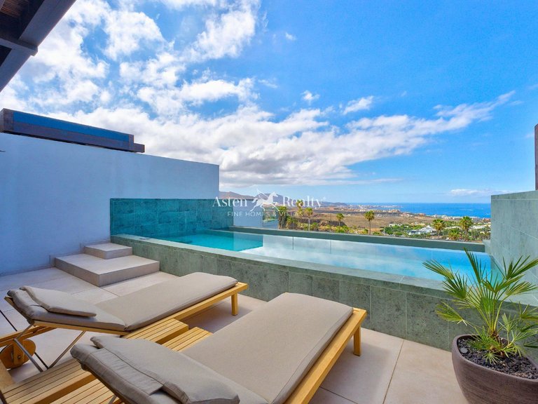 Villa for Sale in La Caleta, Tenerife 2
