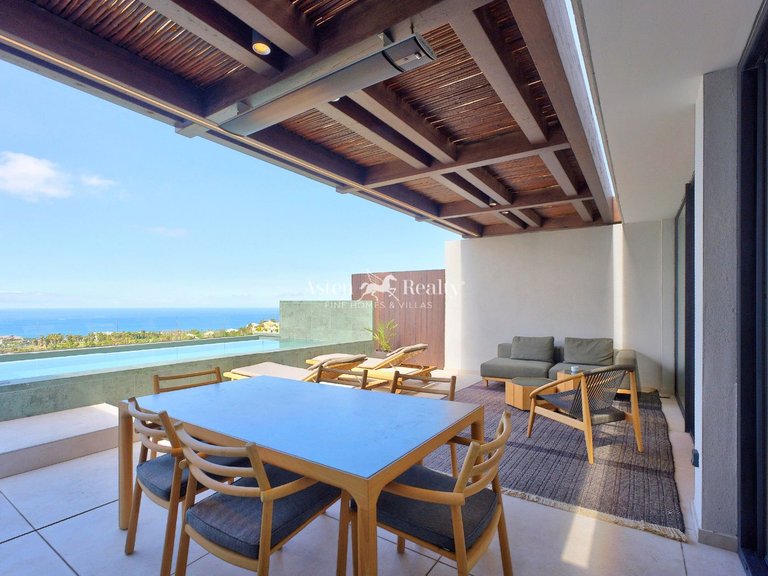 Villa for Sale in La Caleta, Tenerife 6