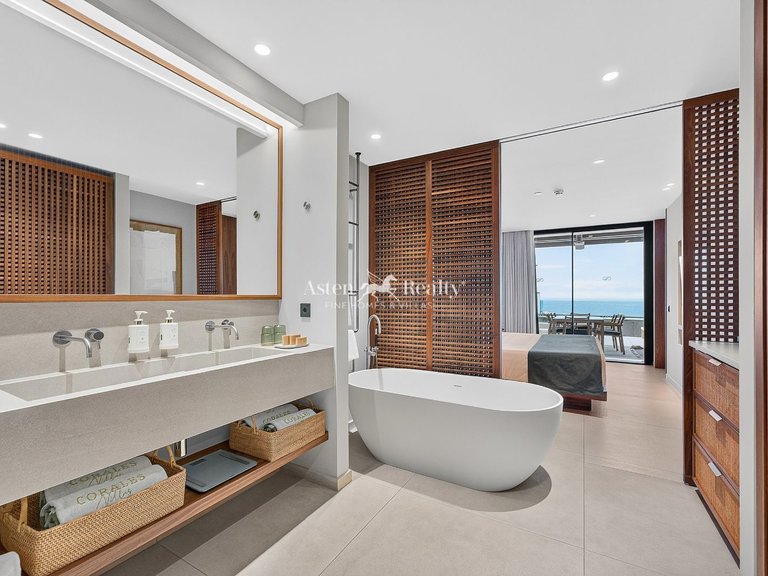 Villa for Sale in La Caleta, Tenerife 19
