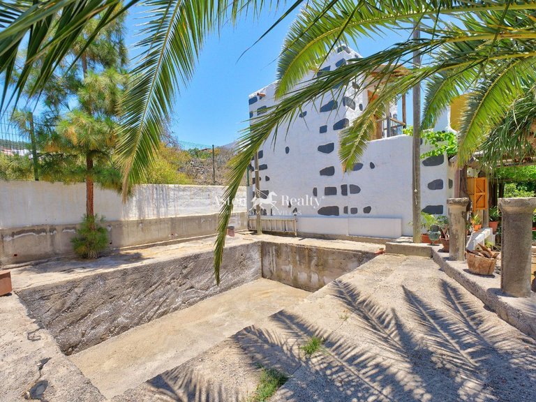 Villa for Sale in Guia De Isora, Tenerife 36