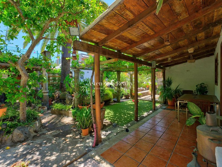 Villa for Sale in Guia De Isora, Tenerife 20