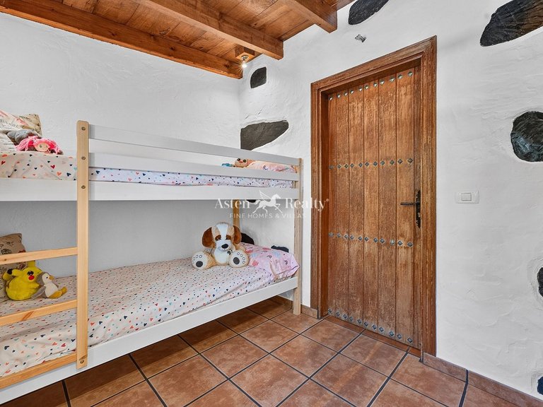Villa for Sale in Guia De Isora, Tenerife 17