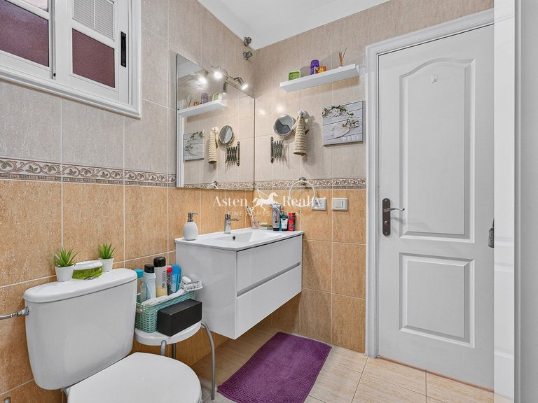 Apartment for Sale in Los Cristianos, Tenerife 13