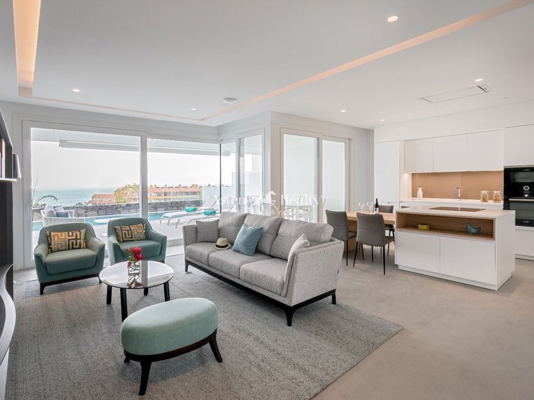 Apartment for Sale in La Caleta, Tenerife 6