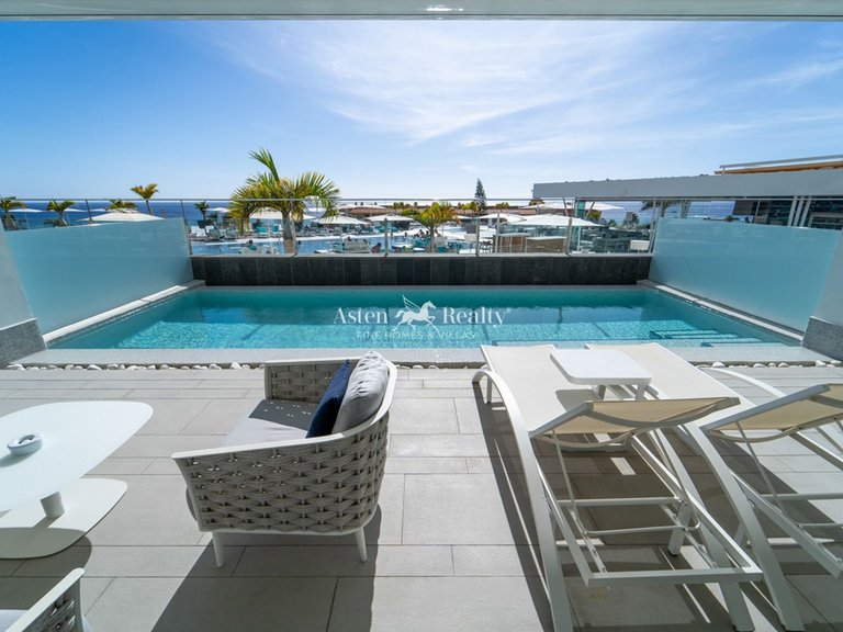 Apartment for Sale in La Caleta, Tenerife 2