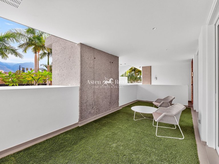Apartment for Sale in La Caleta, Tenerife 15