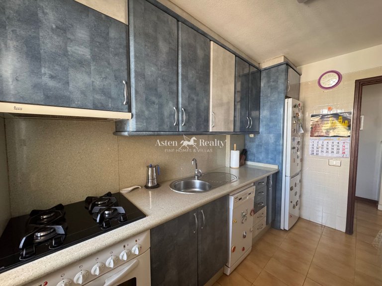 Apartment for Sale in Playa De Las Américas, Tenerife 5