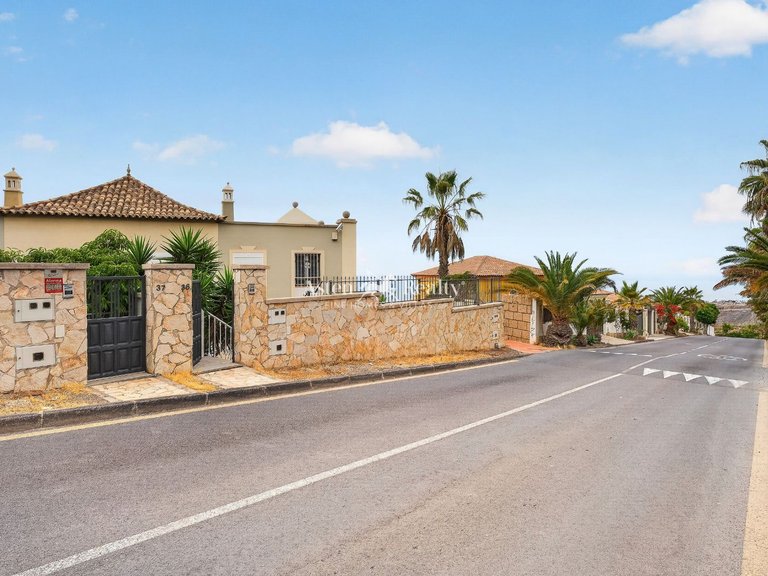 Town House for Sale in Chayofa, Tenerife 2