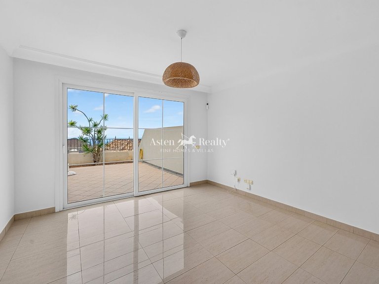Town House for Sale in Chayofa, Tenerife 9