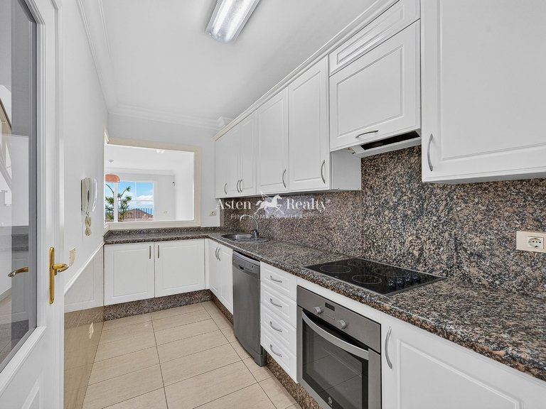 Town House for Sale in Chayofa, Tenerife 14