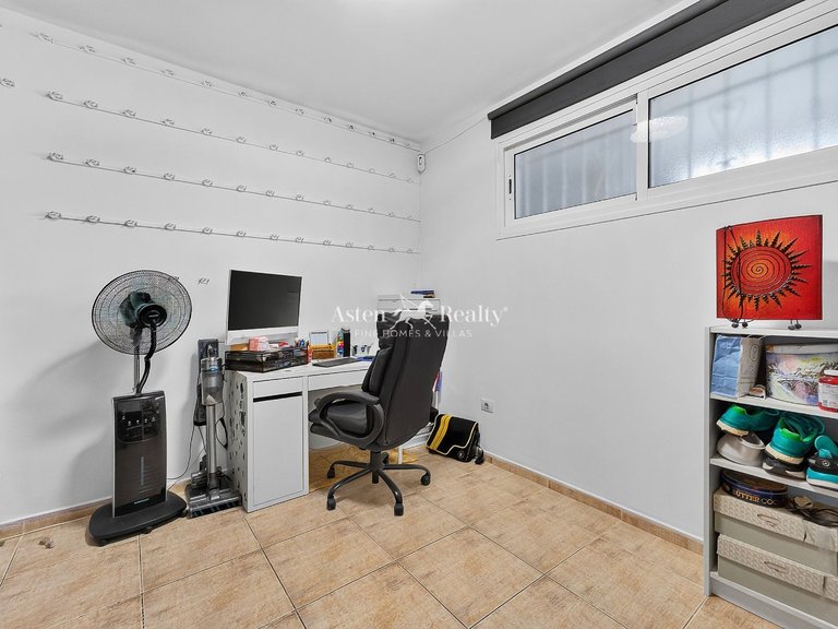Apartment for Sale in Las Galletas, Tenerife 11