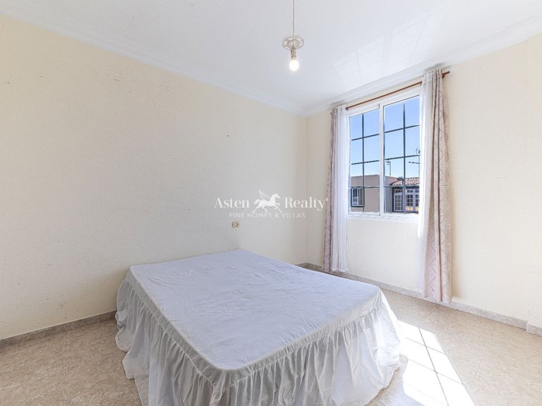 Apartment for Sale in Las Galletas, Tenerife 15