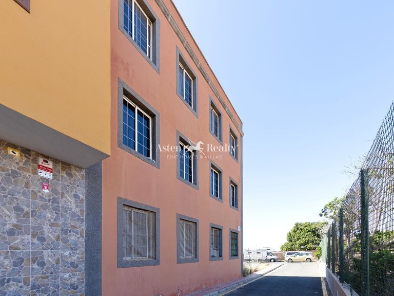 Apartment for Sale in Las Galletas, Tenerife 2