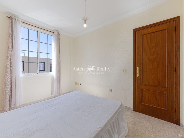 Apartment for Sale in Las Galletas, Tenerife 17