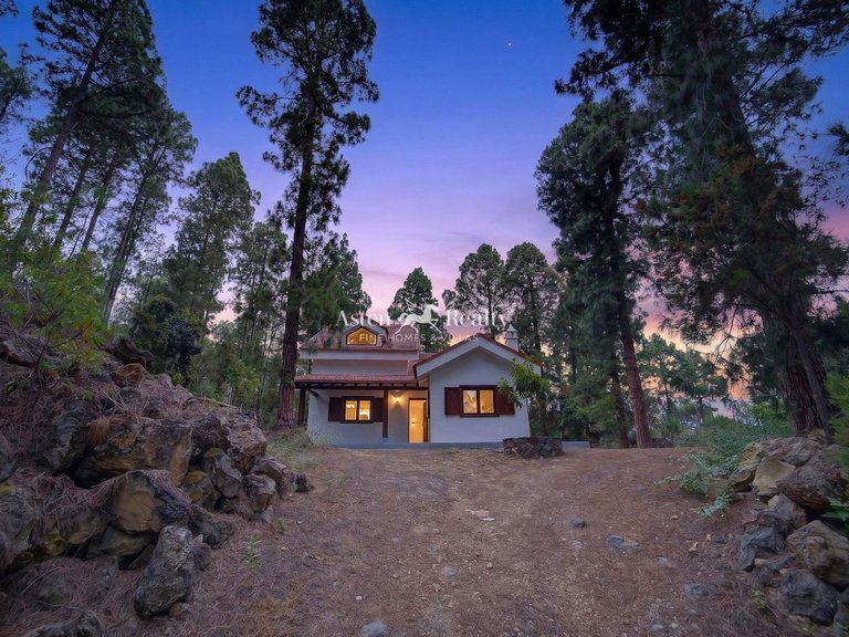 Villa for Sale in Icod, Tenerife 2