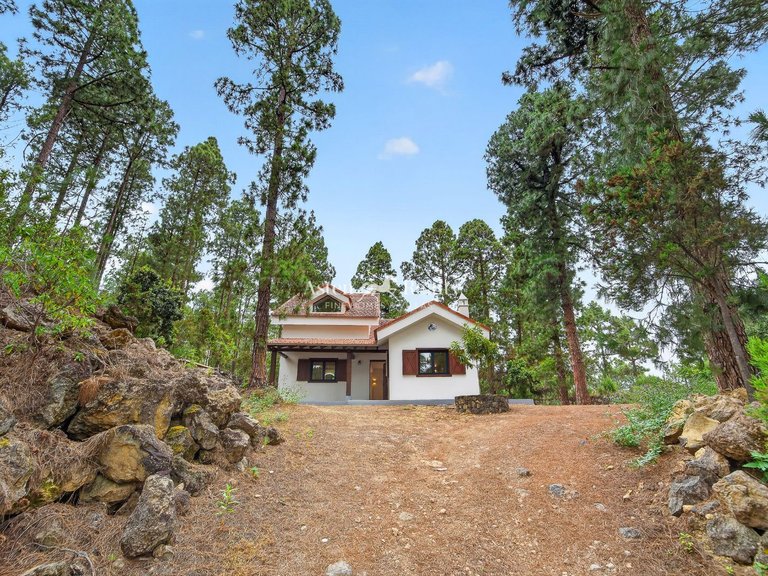 Villa for Sale in Icod, Tenerife 3