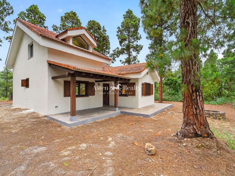 Villa for Sale in Icod, Tenerife 4