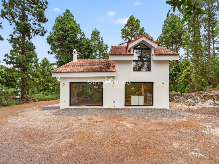 Villa for Sale in Icod, Tenerife 7