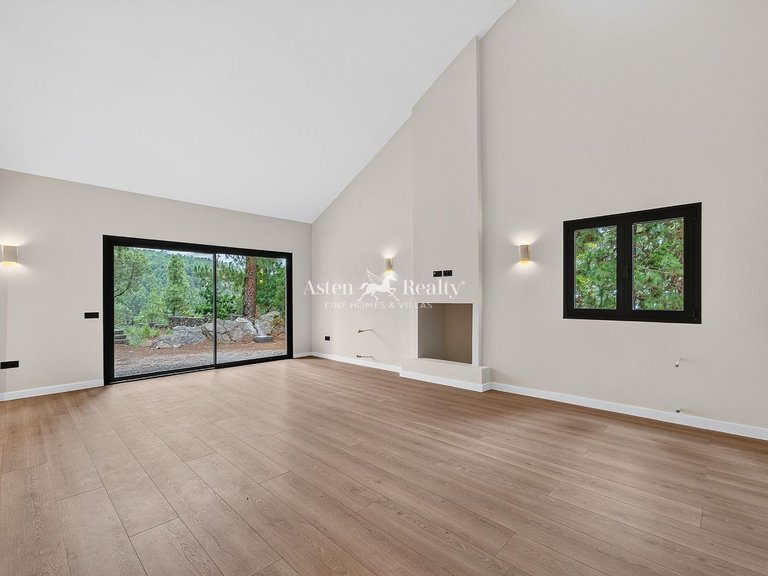 Villa for Sale in Icod, Tenerife 11