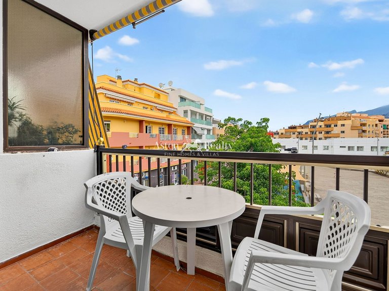 Apartment for Sale in Puerto De Santiago, Tenerife 2