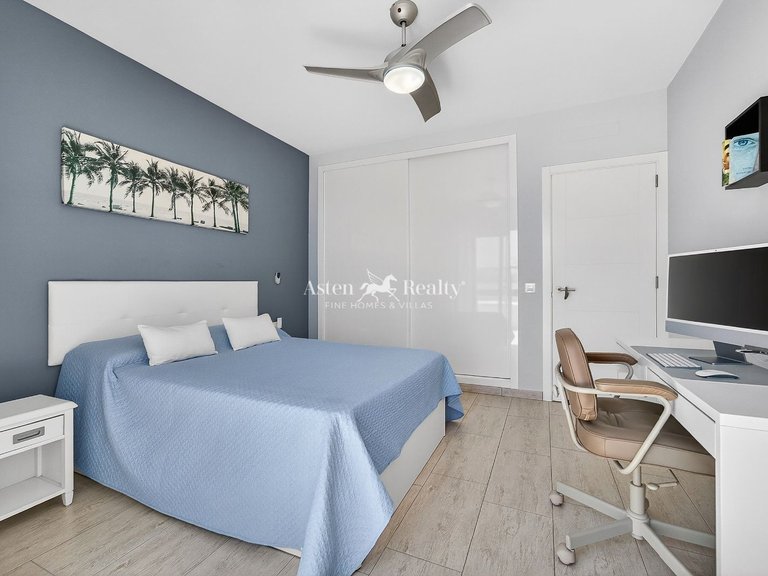 Town House for Sale in Playa Paraíso, Tenerife 22