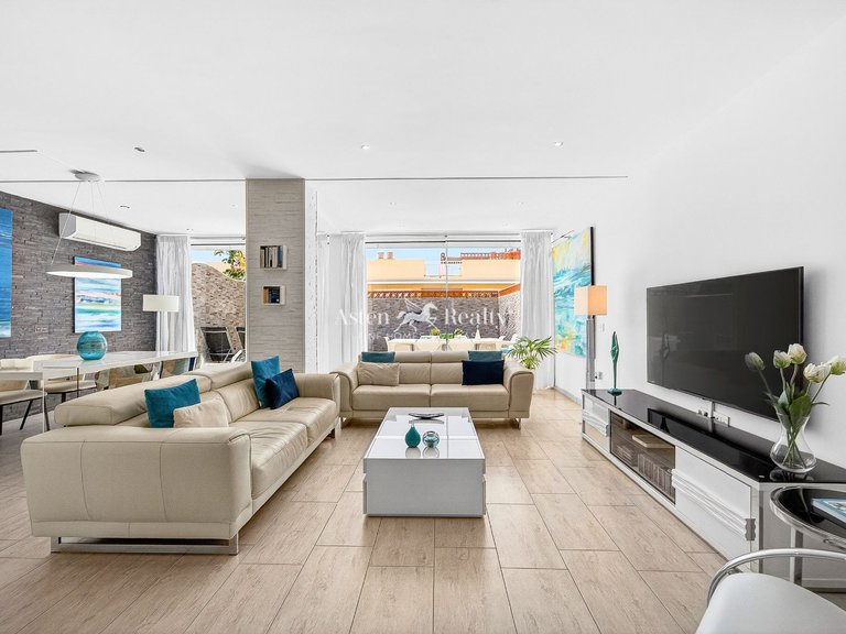 Town House for Sale in Playa Paraíso, Tenerife 7